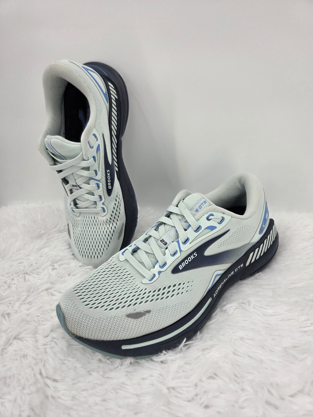 Brooks Adrenaline GTS 23 Women’s Size 8 Blue Glass Navy Running Shoes